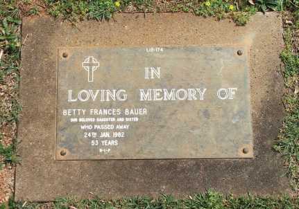gravesite Betty Bauer