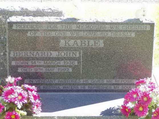 This image has an empty alt attribute; its file name is hs-kable-bernard-john.jpg