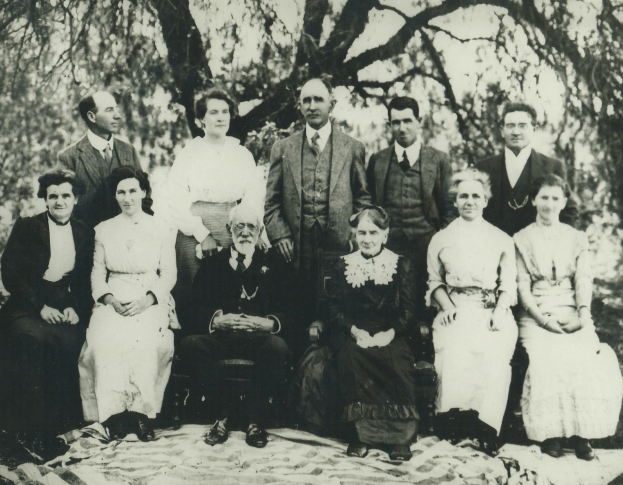 This image has an empty alt attribute; its file name is 2019-11-29-6.png