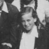 This image has an empty alt attribute; its file name is isabel-kable.jpg