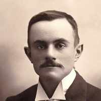 This image has an empty alt attribute; its file name is rh-dowe.jpg